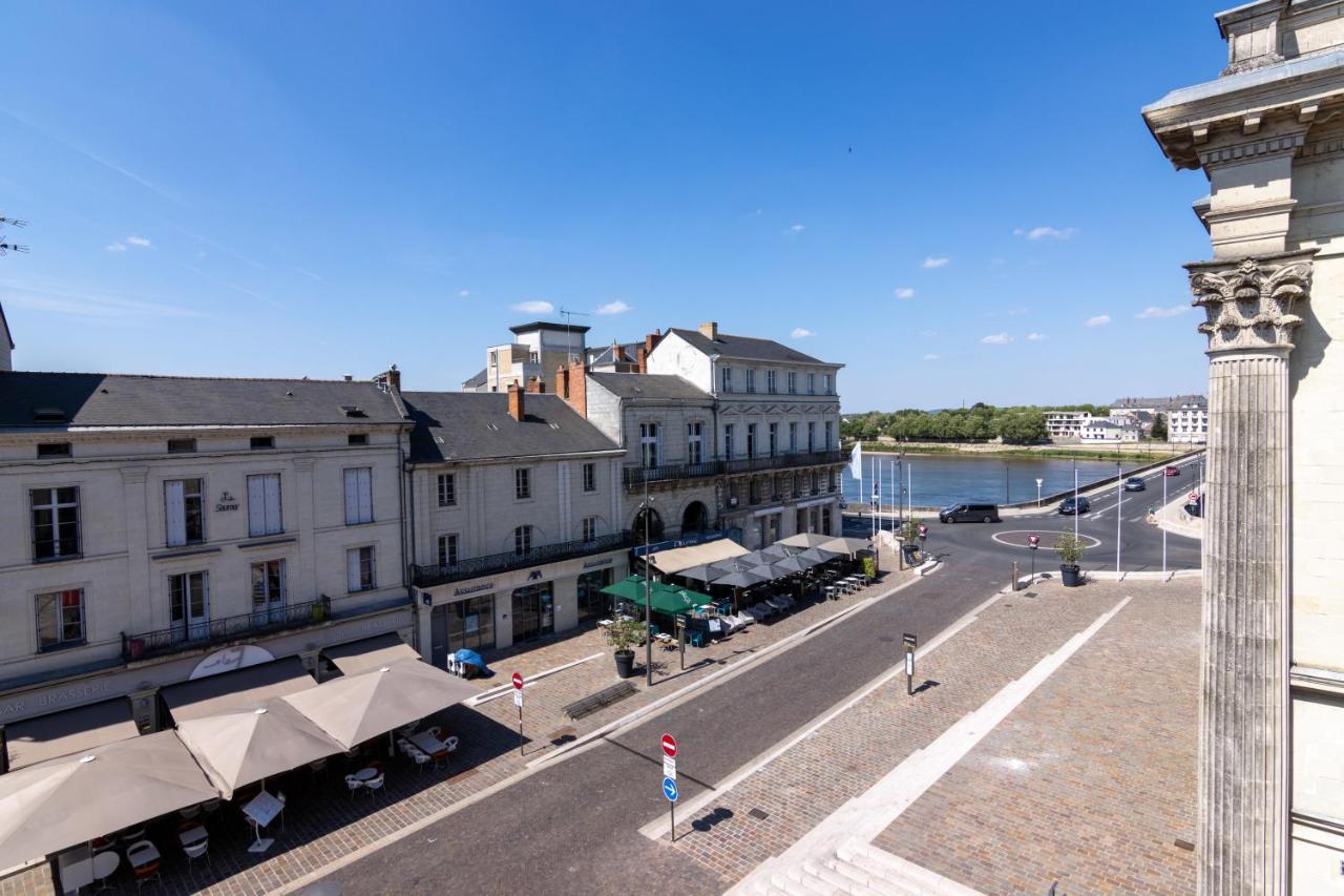 Appartement Duplex Saumur Centre, Refait A Neuf, A Proximite Du Chateau Bagian luar foto
